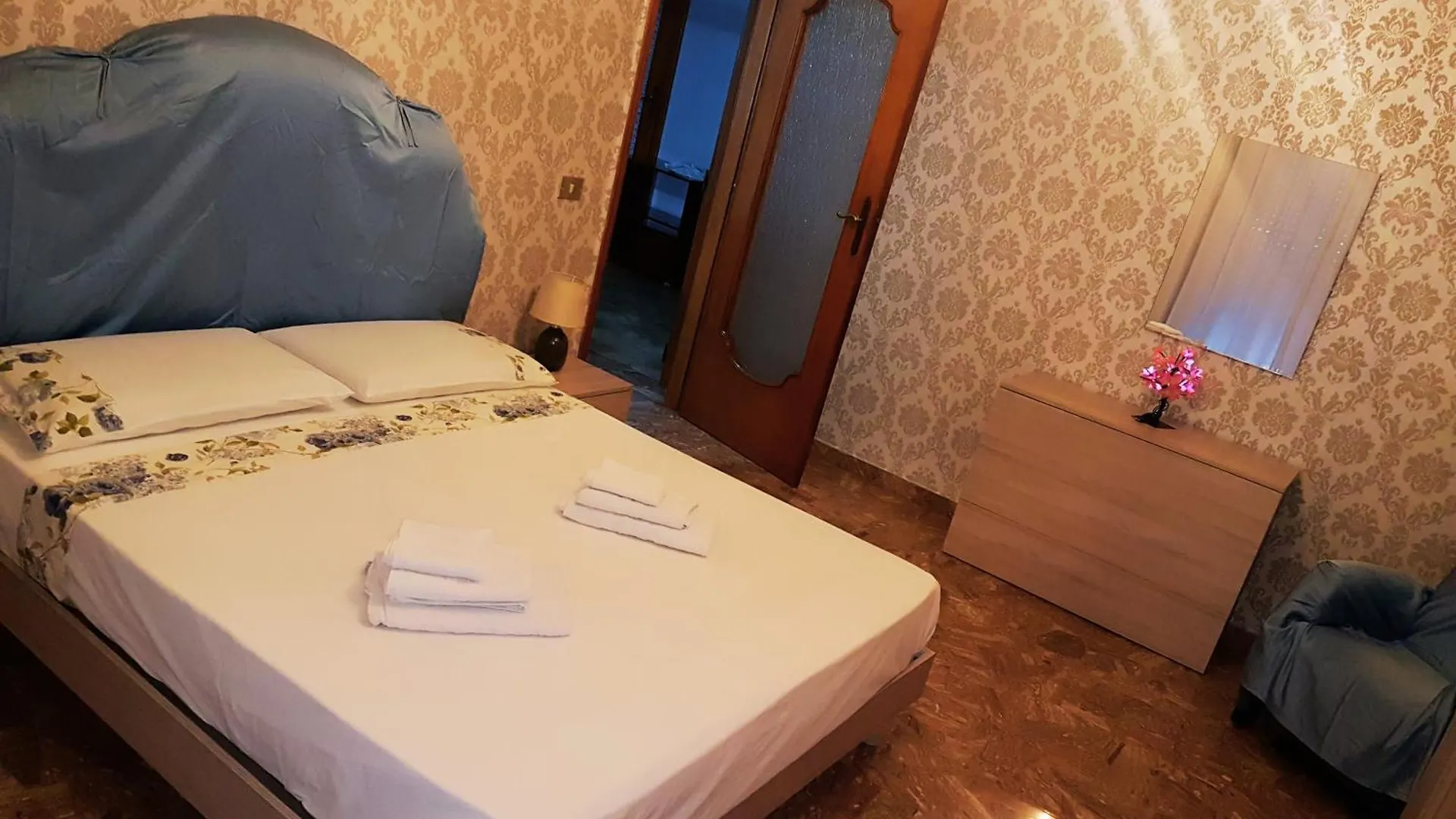 Appartamento La Dimora Di Antonietta - Centro Storico Napoli